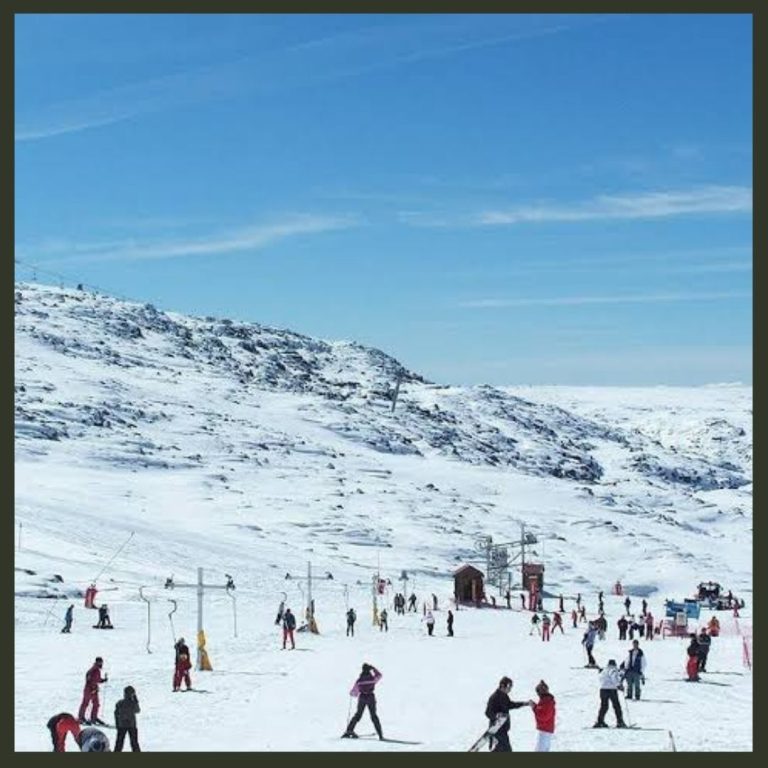 In the winter its only 45min drive up the highest mountain to sking! and on our farm on the same day its hot and sunny!